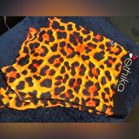 Ethika shorts - Picture 3 of 3